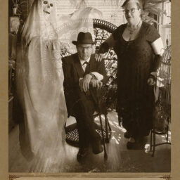 SpookyInc_2025_VictorianGhost_PC_011-FRONT_800